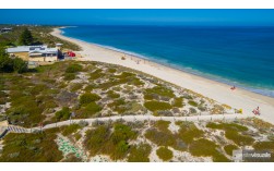 Mullaloo Beach South  Copyright Sitevisuals